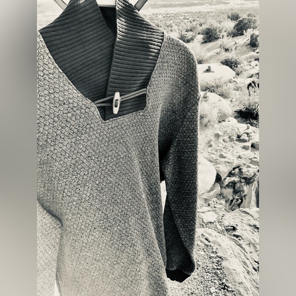 Zara Man Long Sleeve High Collar Pullover - Picture 4 of 7